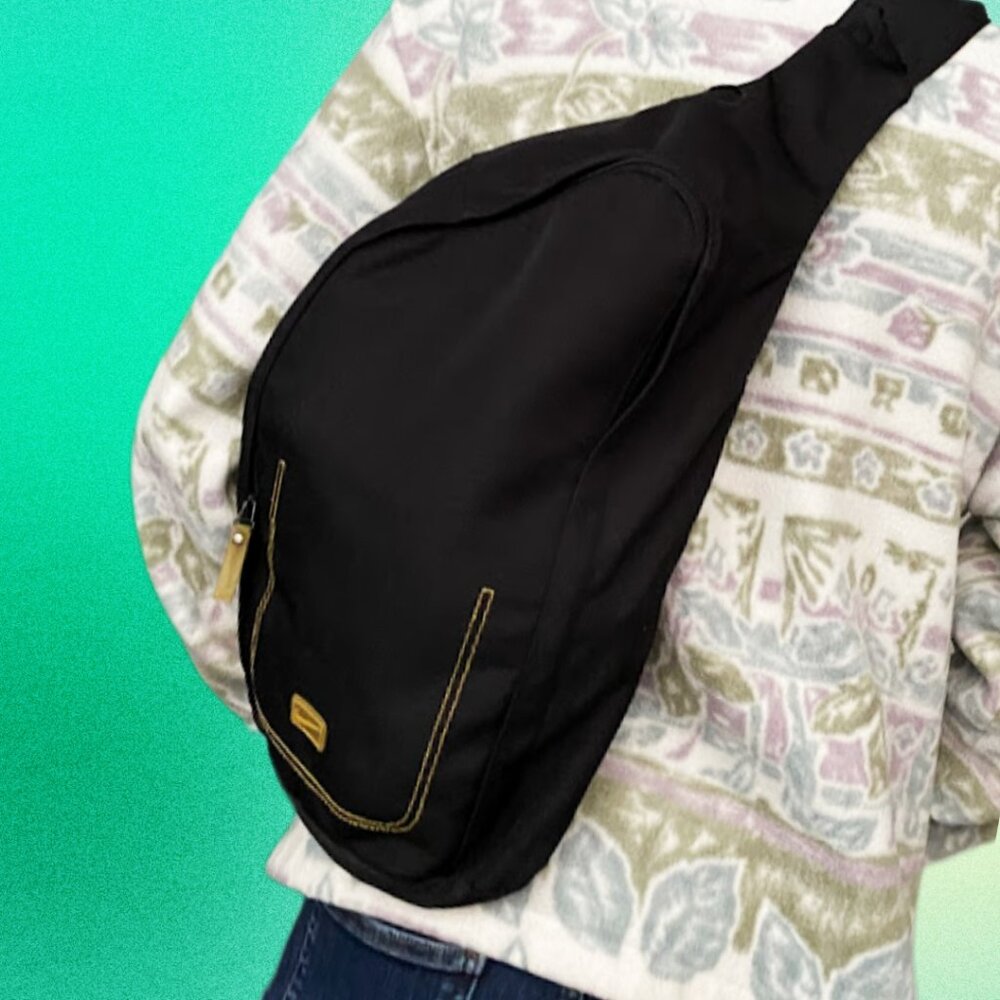 Vintage 90s Y2K Nike Sling Gorpcore Crossbody Bag in Black and Yellow